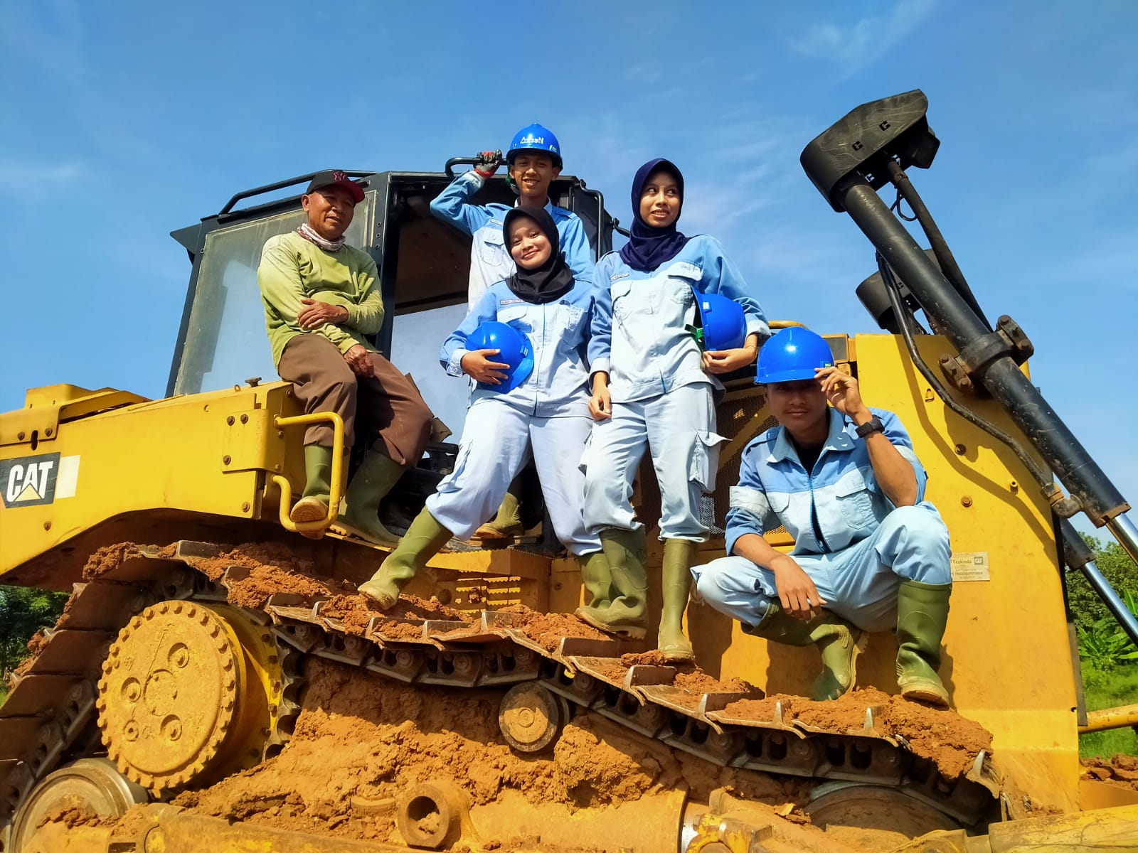 Pelajar kapal 1000341364
